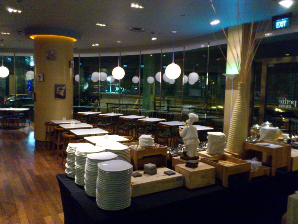 Aqueen Hotel Lavender Singapore Eksteriør bilde